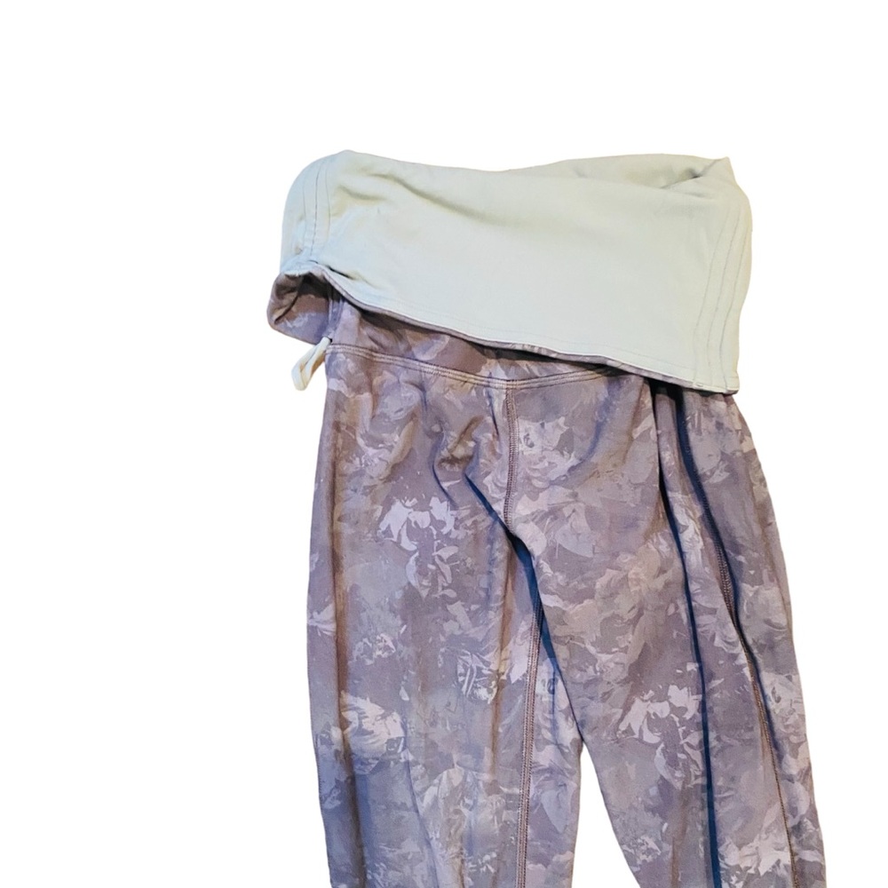Lululemon Hug Your Core Super High Rise Reversible Leggings - Picture 10 of 16